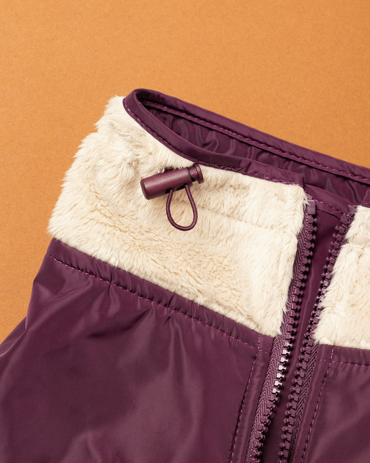Waterproof wine dog raincoat with warm lining and zip