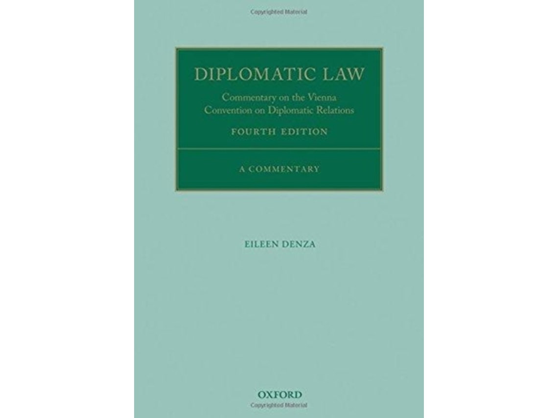 Diplomatic Law by Eileen Denza (English)