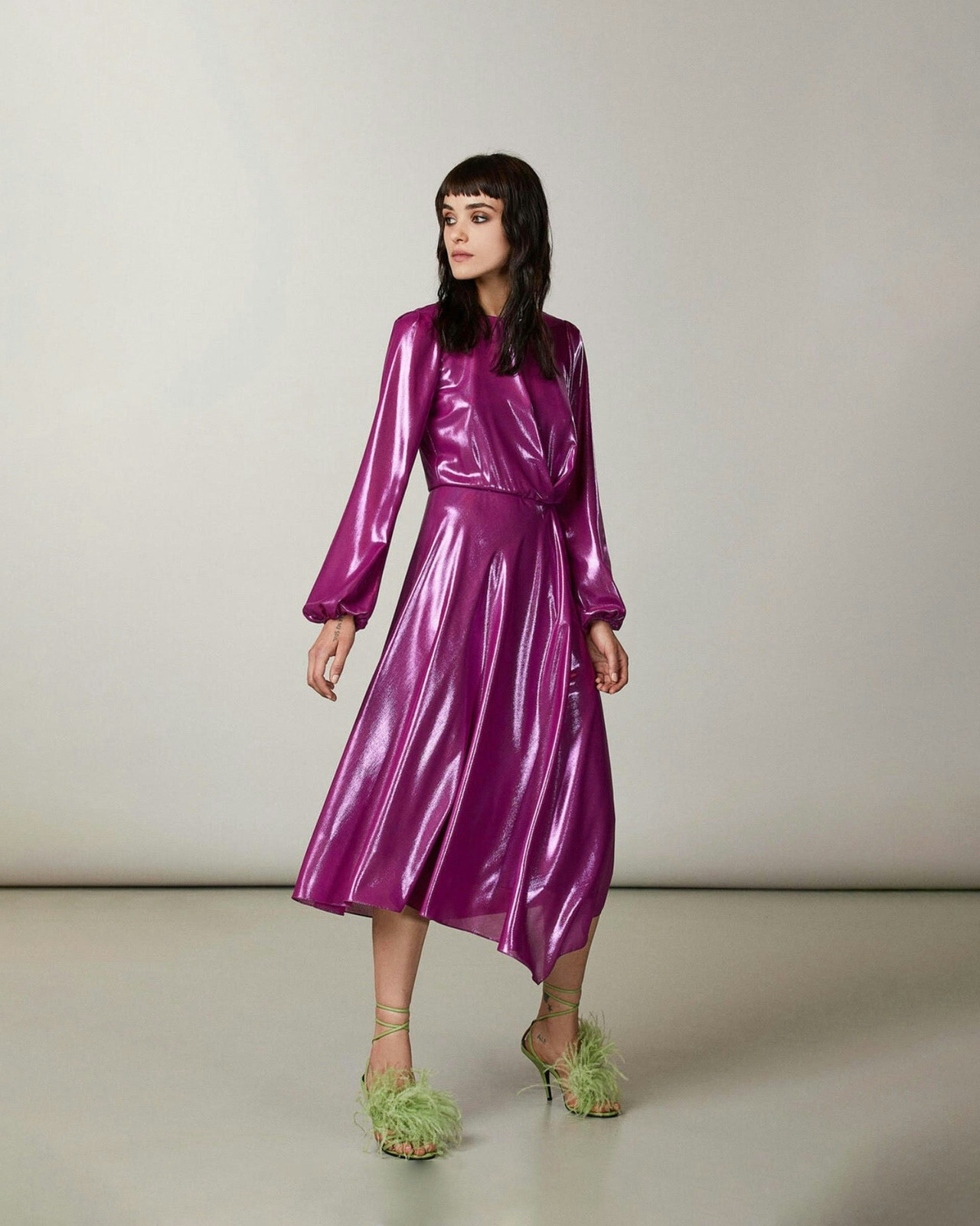Vestido de georgette lamé fucsia