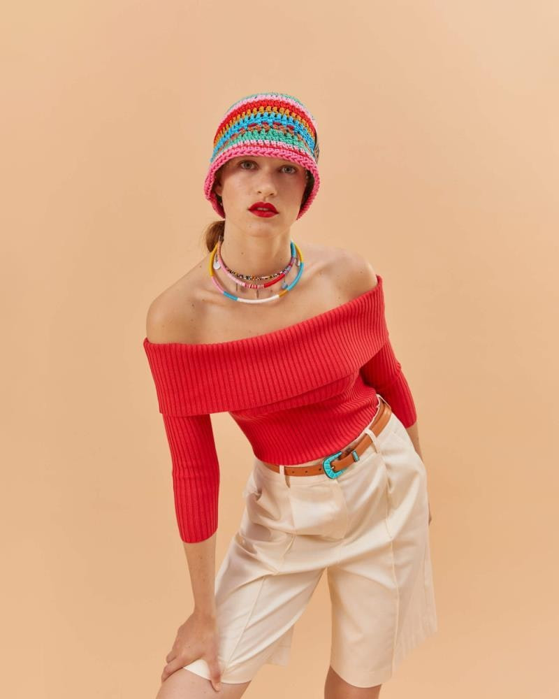 Ribbed knit top with open shoulders