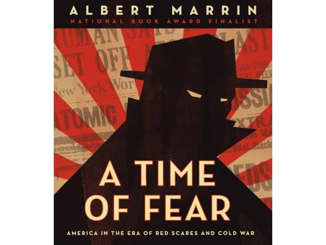 A Time of Fear de Albert Marrin (Inglés)
