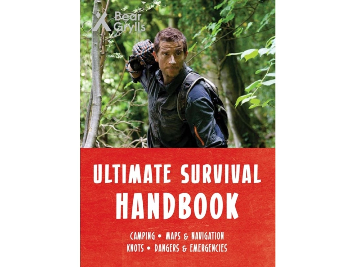 Bear Grylls Ultimate Survival Handbook by Bear Grylls (English)