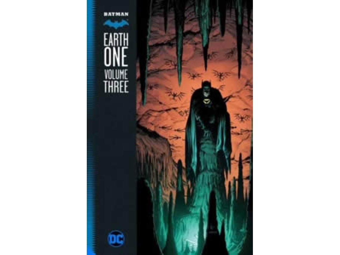 Batman Earth One by Geoff Johns (English)