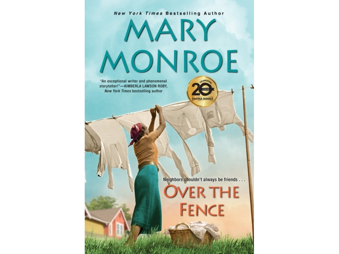 Over the Fence de Monroe Mary (Inglés)