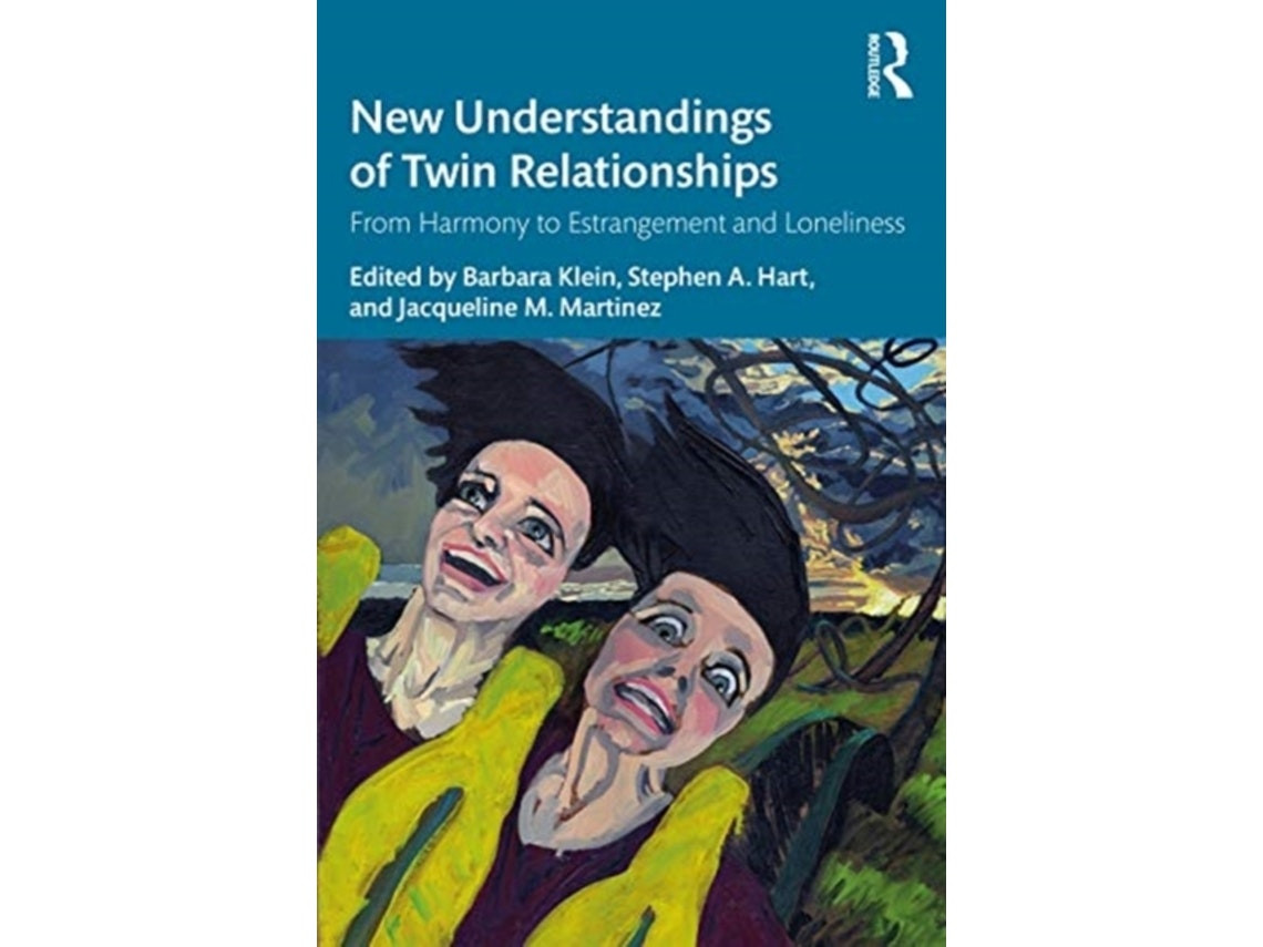 New Understandings of Twin Relationships de Barbara Klein, Stephen A. Hart y Jacqueline M. Martinez (Inglés)