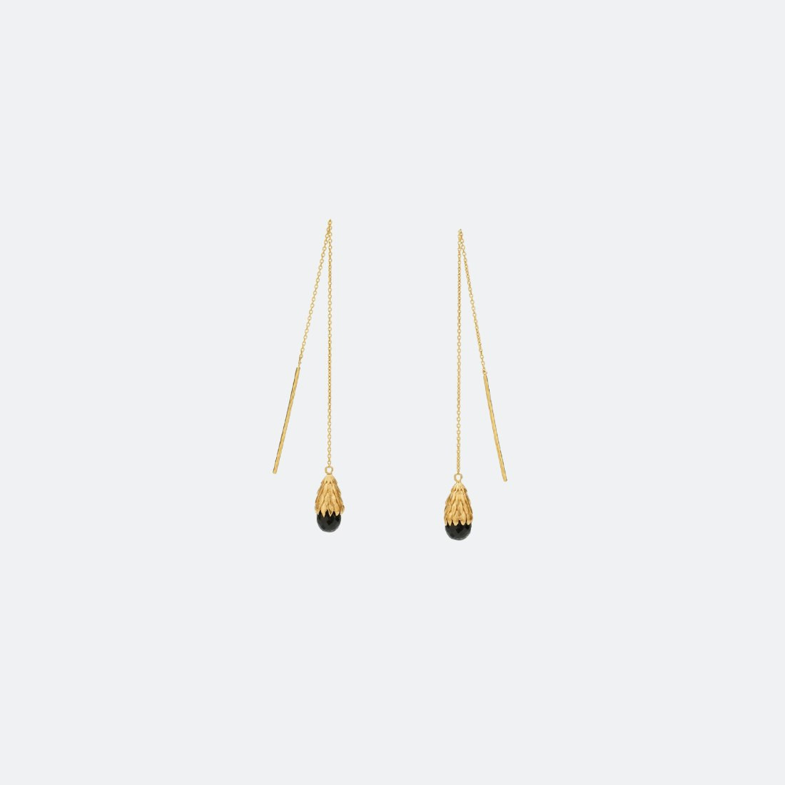 Pendientes pétalo en plata 925 con baño de oro 24k y ónix