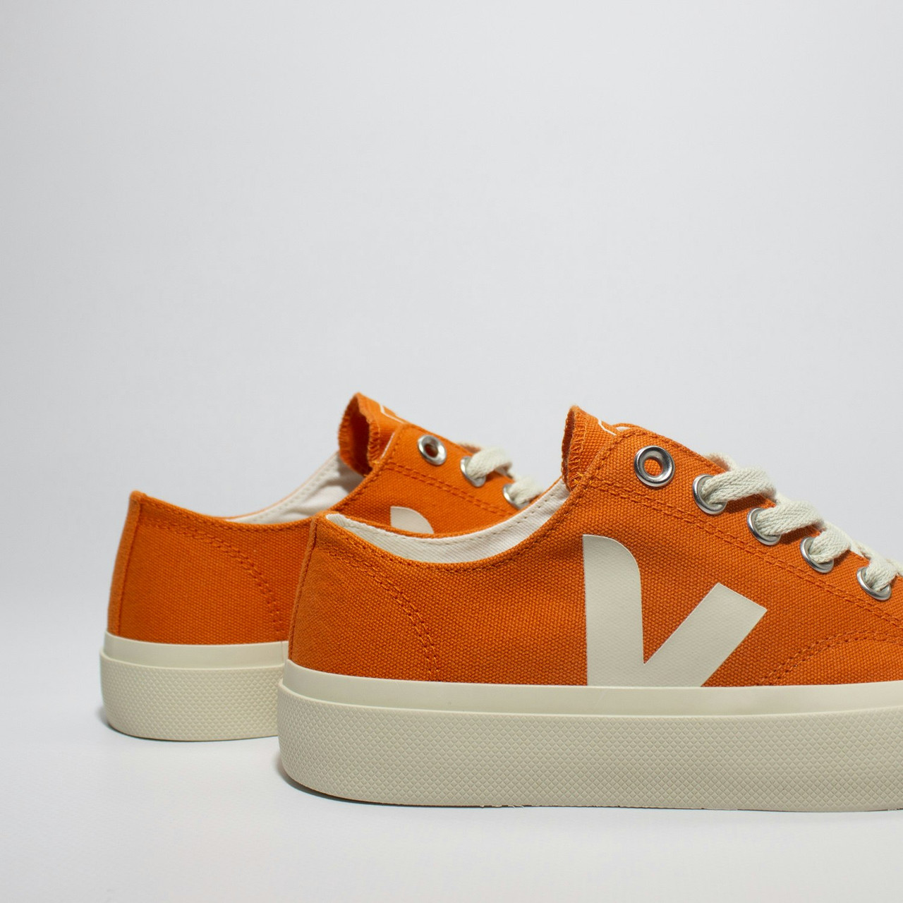 VEJA WATA II CANVAS
