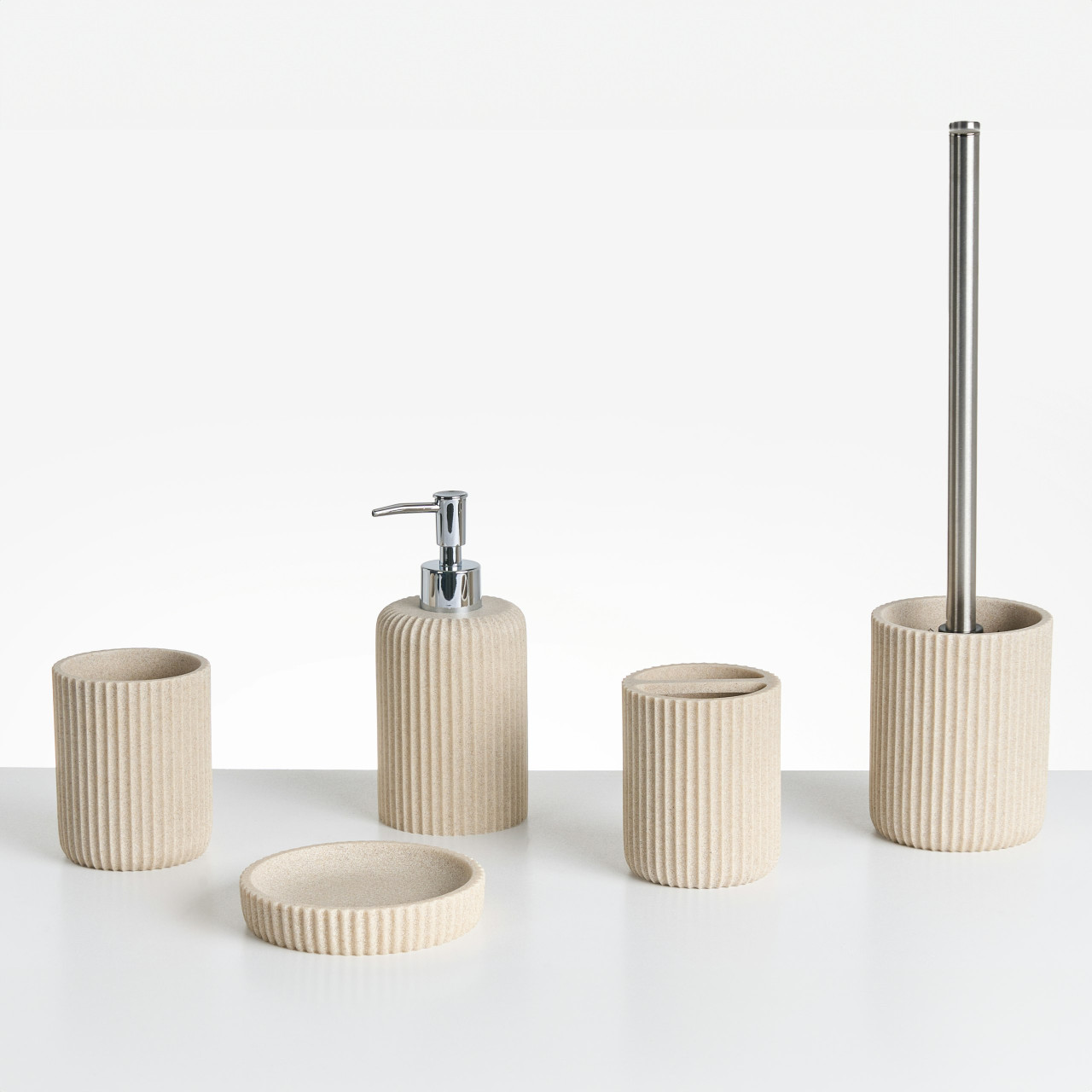Conjunto de accesorios de baño Camana de poliresina