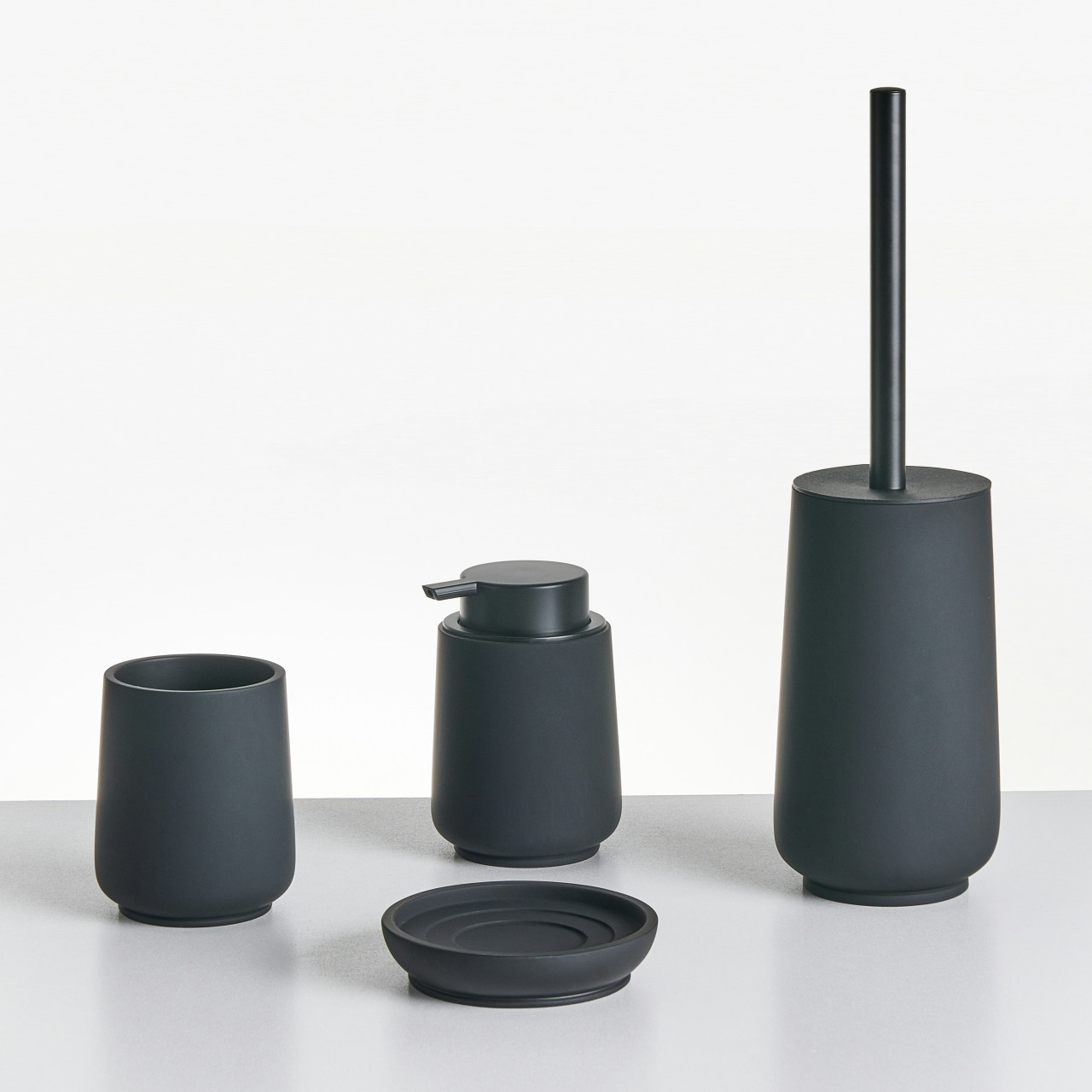 Conjunto de 4 accesorios de baño Suches poliresina negro