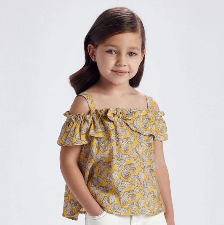 Top con estampado de hojas