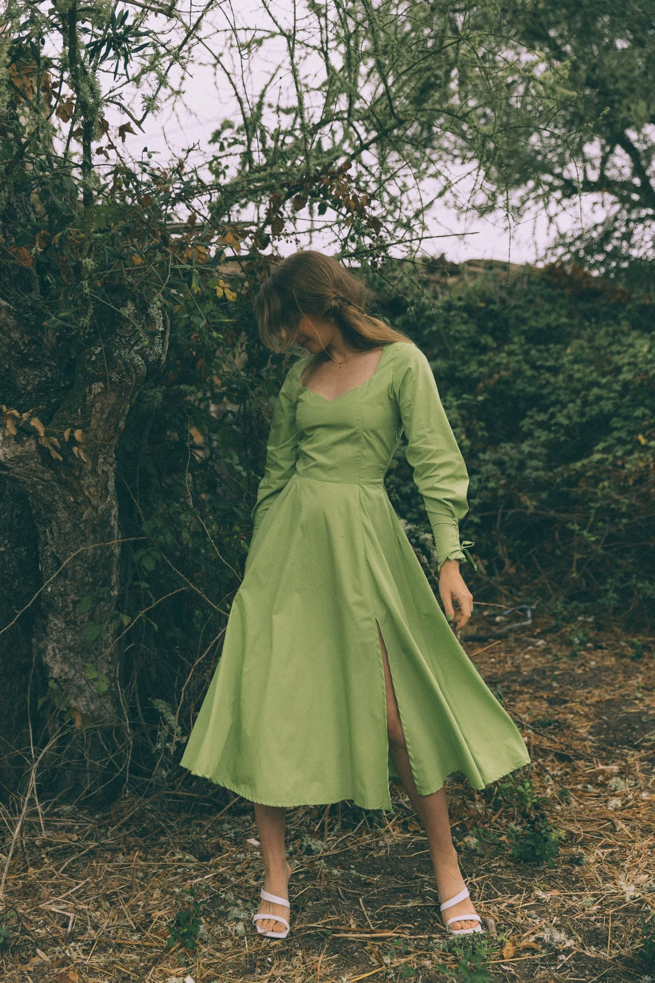 Midi dress with flared skirt in green