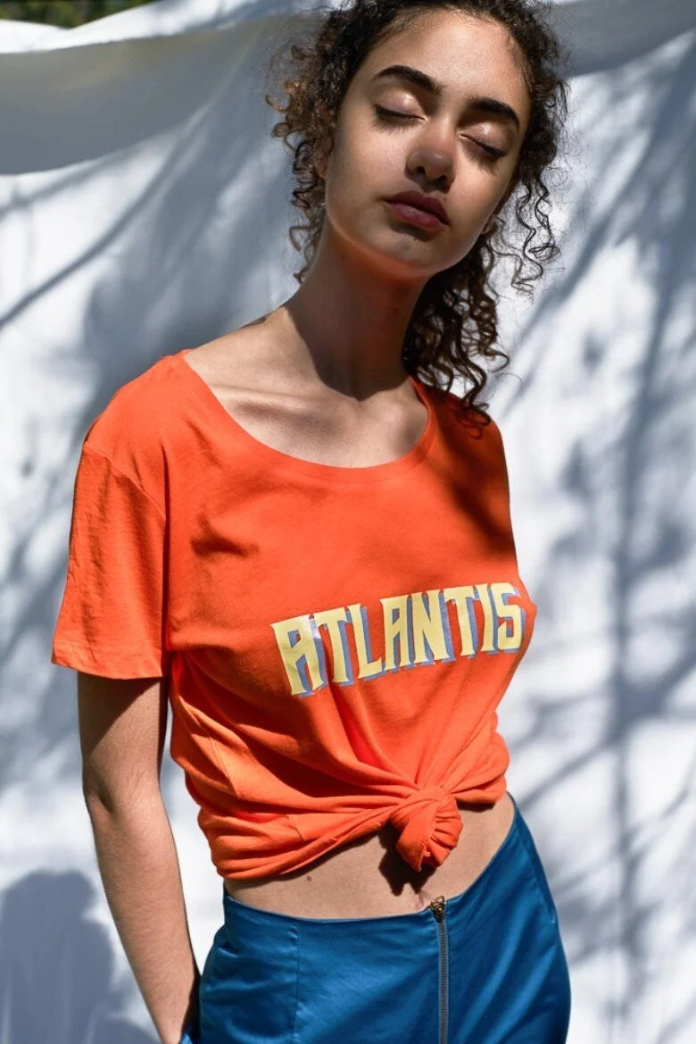 Camiseta de punto con estampado 'ATLANTIS'
