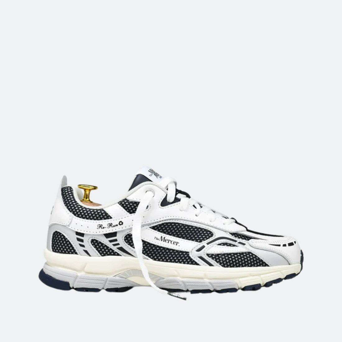 Re-Run sneakers in recycled leather white and silver