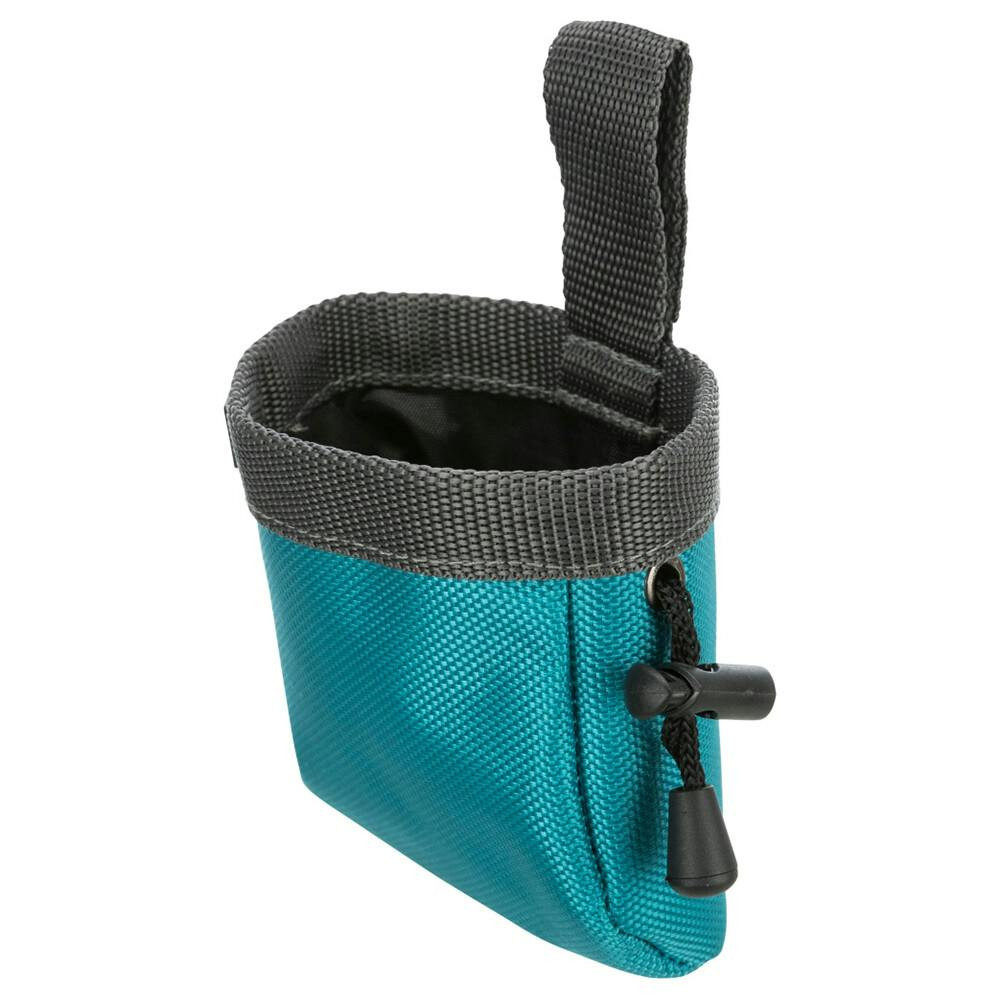 Baggy snack pouch for dogs