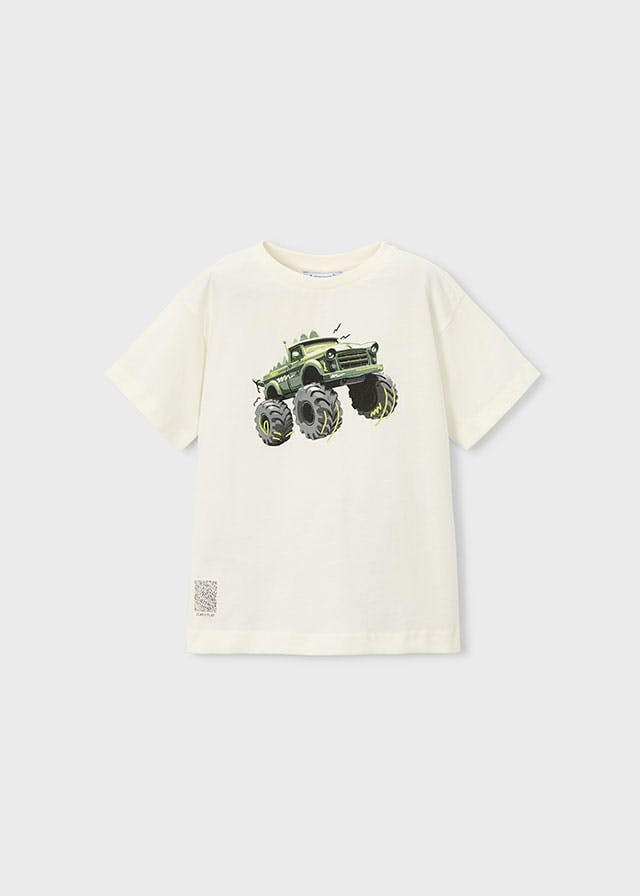 T-shirt truck