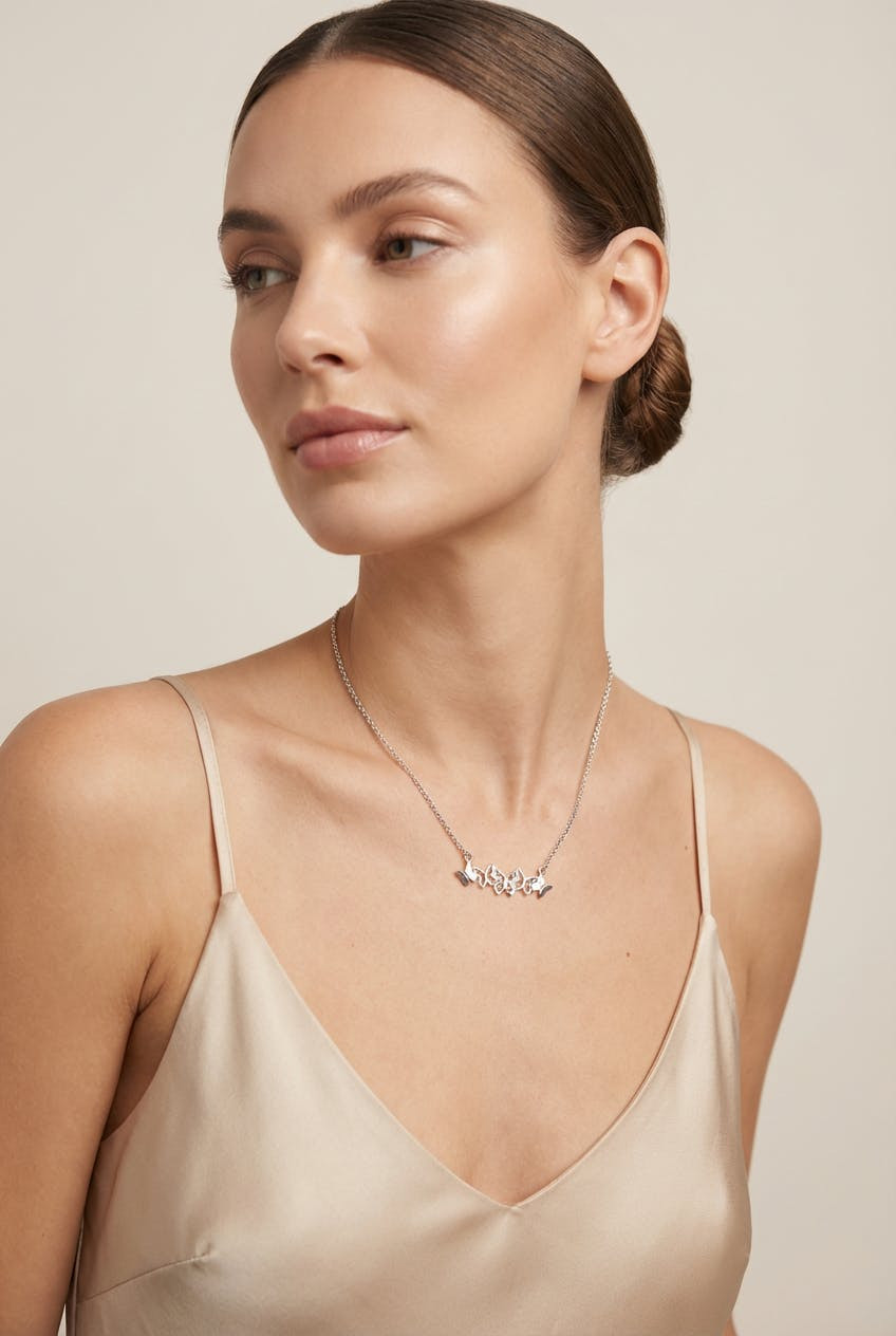 Collar con Colgante de Mariposa en Filigrana de Plata 925