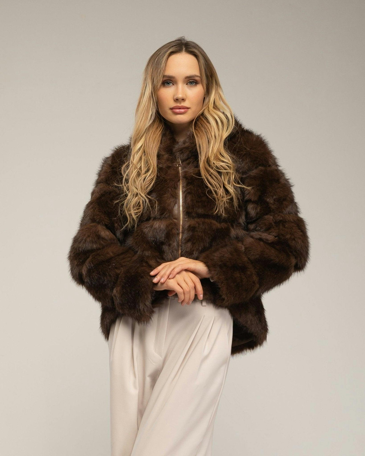 Faux fur coat with hood and zipper