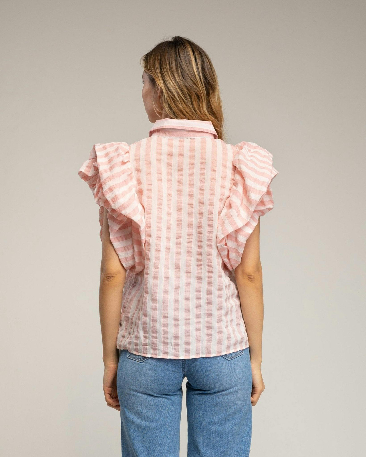 Camisa de rayas con mangas abullonadas. (ROSADO)