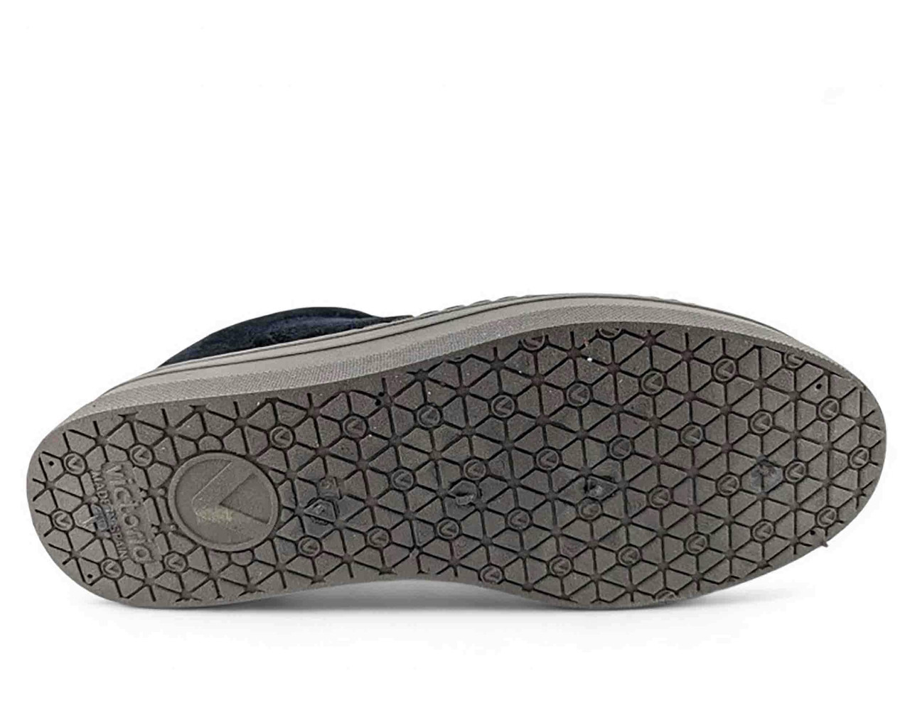 Zapatillas Barcelona serraje con plataforma y suela marrón
