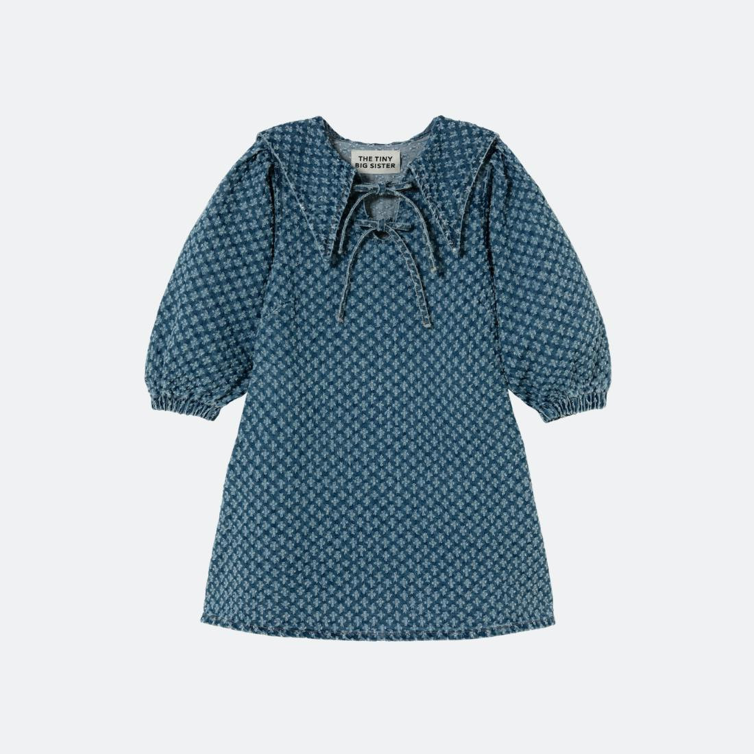 Vestido vaquero con mangas abullonadas