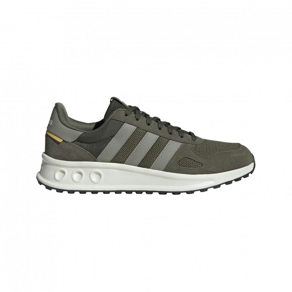 Retro training shoes with Cloudfoam cushioning