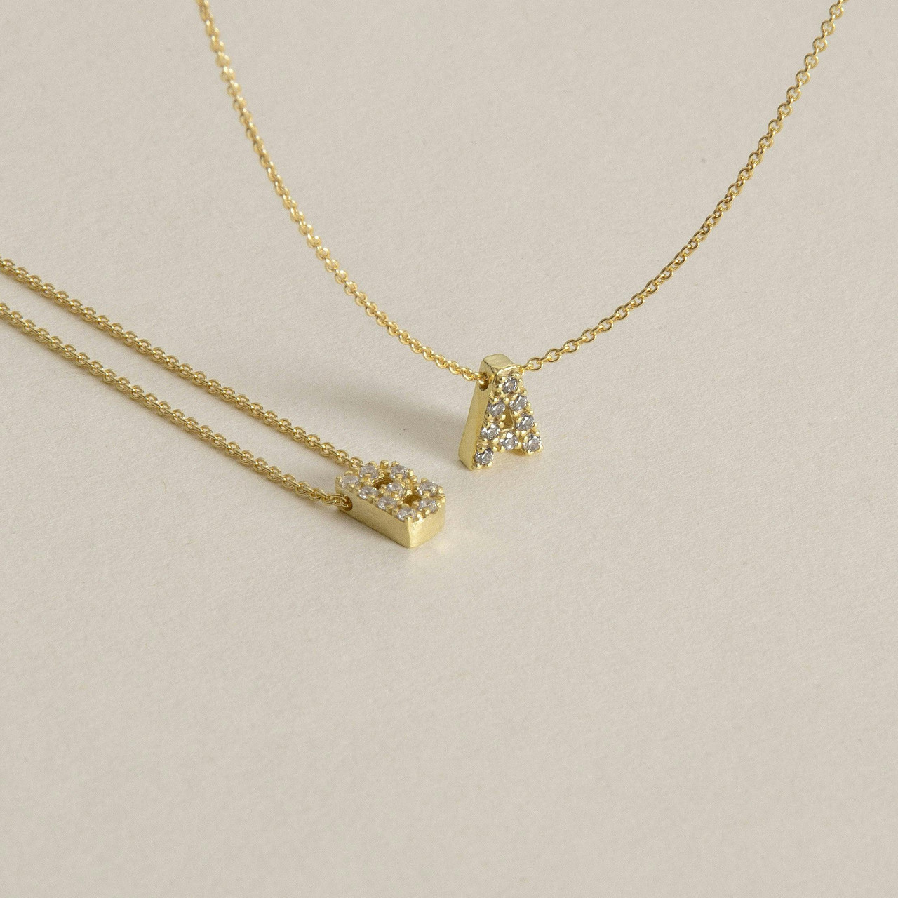Collar con colgante letra en plata 925 con baño (40 cm + 3 cm)