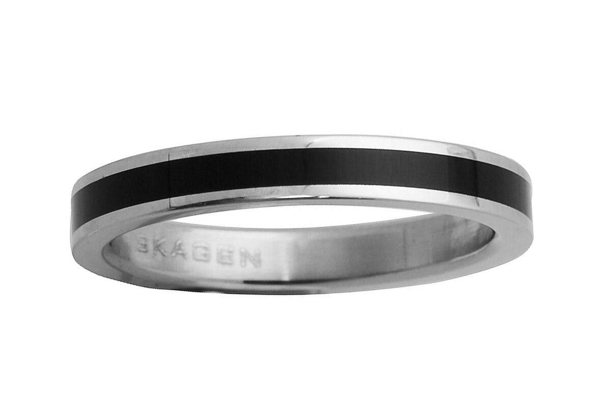Anillo en acero inoxidable con esmalte negro