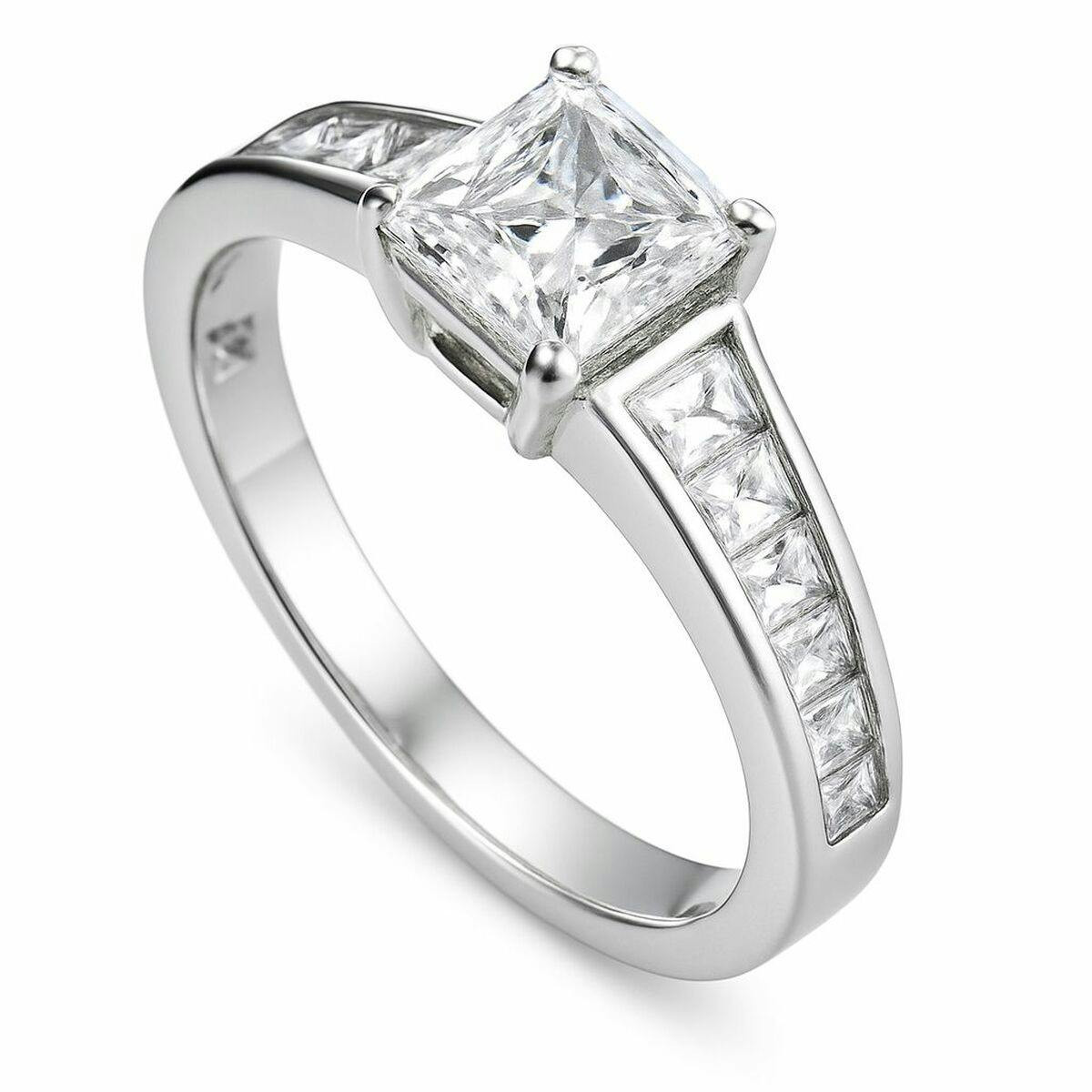 Anillo en plata de ley con piedra gris