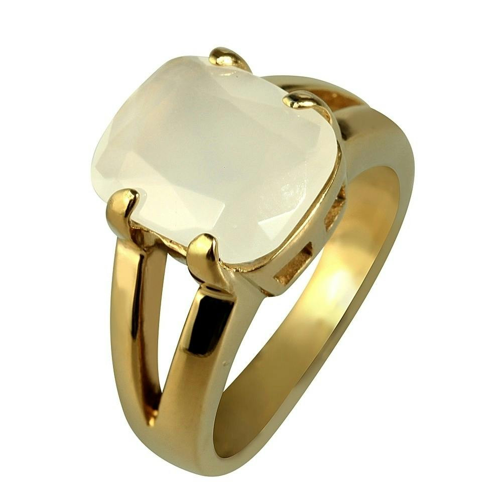 Anillo con piedra beige en acero inoxidable dorado