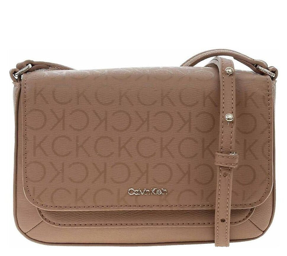 Bolso beige de piel sintética