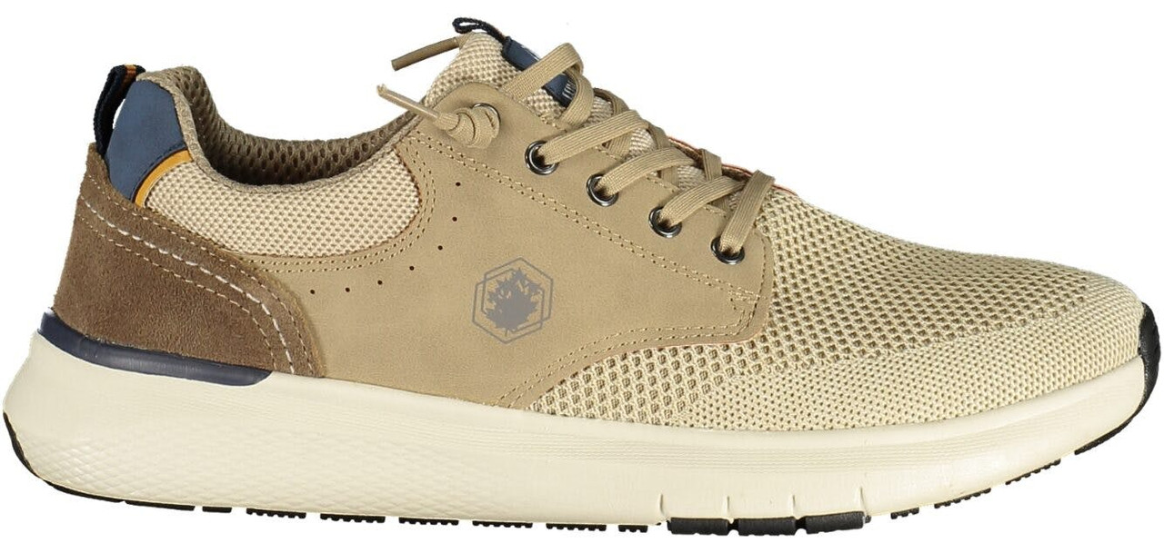 Sport sneakers with laces and removable insole