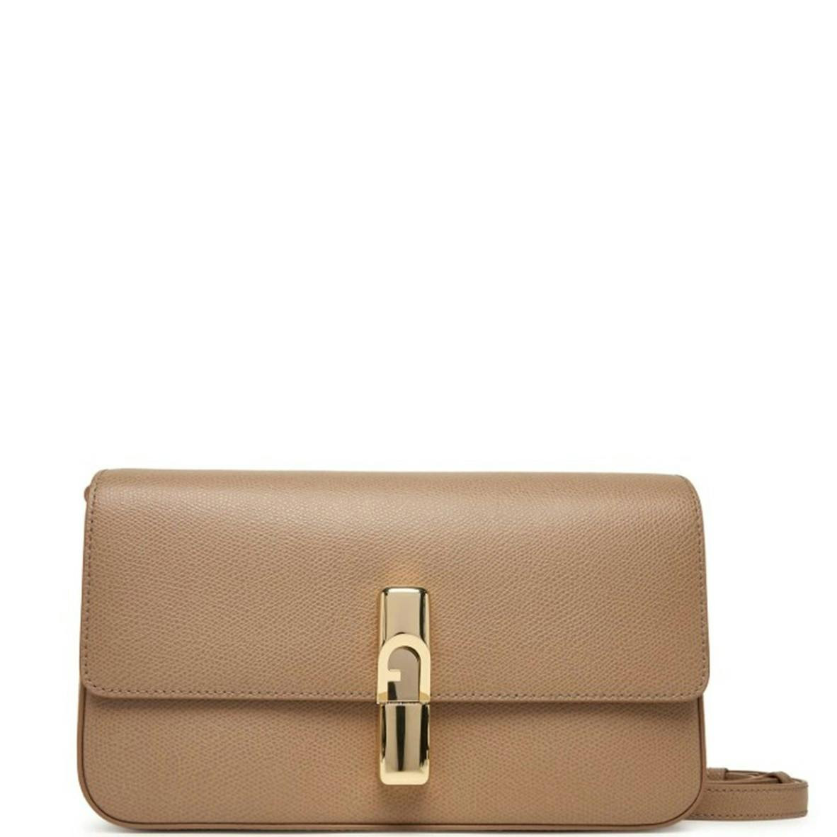 Bolso de piel beige con asa desmontable y cierre de presión