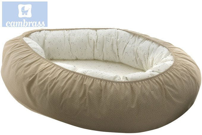 Almohada nido de apoyo para bebé beige