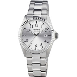 Breil — relógio analógico com movimento de quartzo. Caixa em aço inoxidável 40 mm, vidro cristal mineral e bracelete prateada em aço inoxidável. Resistência à água até 50 metros. Garantia Breil de 3 anos. Caixa da marca não incluída.