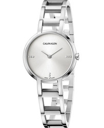 Relógio Calvin Klein modelo Diamonds em aço inoxidável com cristais Swarovski. Design casual adequado para uso diário e ocasiões formais. Marca e modelo: Calvin Klein K8N2314W. Material: Aço inoxidável. Cor: Prateado.