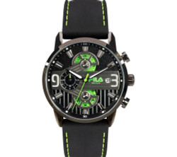 Relógio cronógrafo FILA Gamma Style para Homem com caixa em aço inoxidável revestida, bracelete em silicone preto, movimento de quartzo a bateria, função cronógrafo, indicação da data, resistência à água 3 ATM e fecho com fivela de pino. Mostrador preto com detalhes verdes. Inclui estojo. Marca: FILA