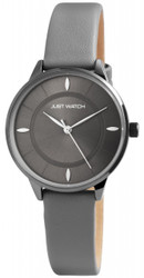 Relógio Harriet da Just com movimento japonês VJ21. Caixa metálica de 33 mm com fundo em aço inoxidável e vidro mineral. Bracelete em couro genuíno com fecho de pino em aço inoxidável. Resistência à água: 3 bar (30 m). Peso aproximado: 25 g. Cores disponíveis: antracite, azul escuro e prateado. Marca: Just.