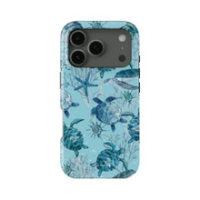 <p><strong>Materiais de Qualidade:</strong><span> Fabricadas com materiais premium, estas capas garantem durabilidade e resistência, mantendo a beleza dos padrões por muito tempo.</span><br /><br /><strong>Variedade de Padrões:</strong><span> Escolha entre uma ampla gama de padrões encantadores, desde florais exuberantes até padrões geométricos modernos.</span><br /><br /><strong>Design Funcional:</strong><span> Além do visual cativante, as capas são projetadas para proporcionar funcionalidade, garantindo que seus pertences estejam sempre protegidos com estilo.</span></p>