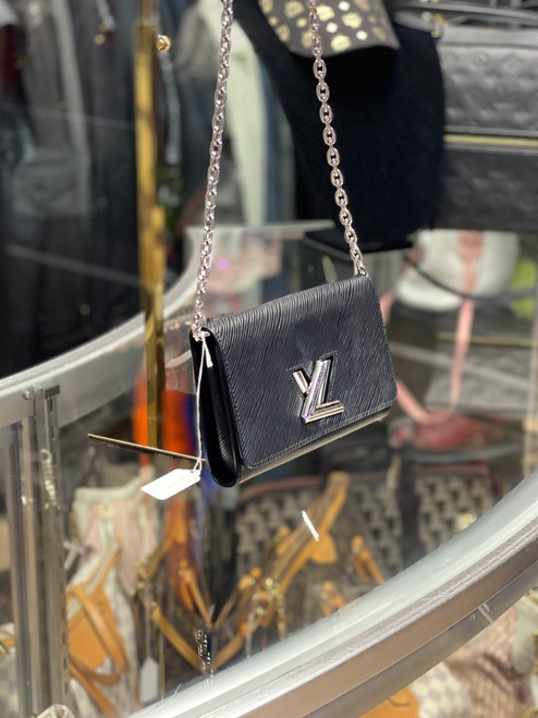 Louis Vuitton EPI twist crossbody