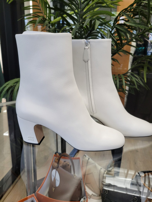 Mui Mui White Leather Booties Size 40