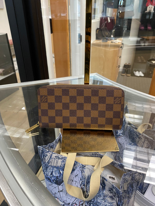 Louis Vuitton Damier Ebene