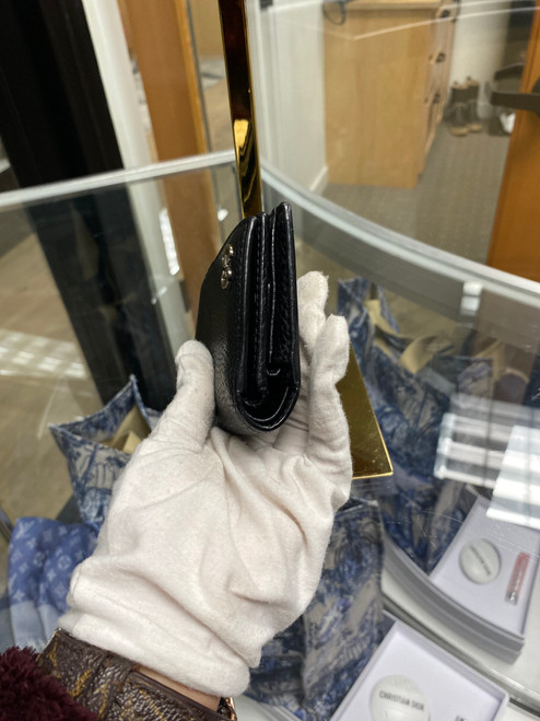 Gucci black pebble wallet