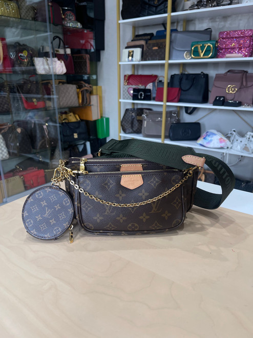 LOUIS VUITTON MULTIPOCHETTE