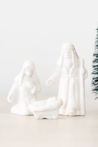 Accent Holy Family Small (Poreclain Nativity) While supplies last*