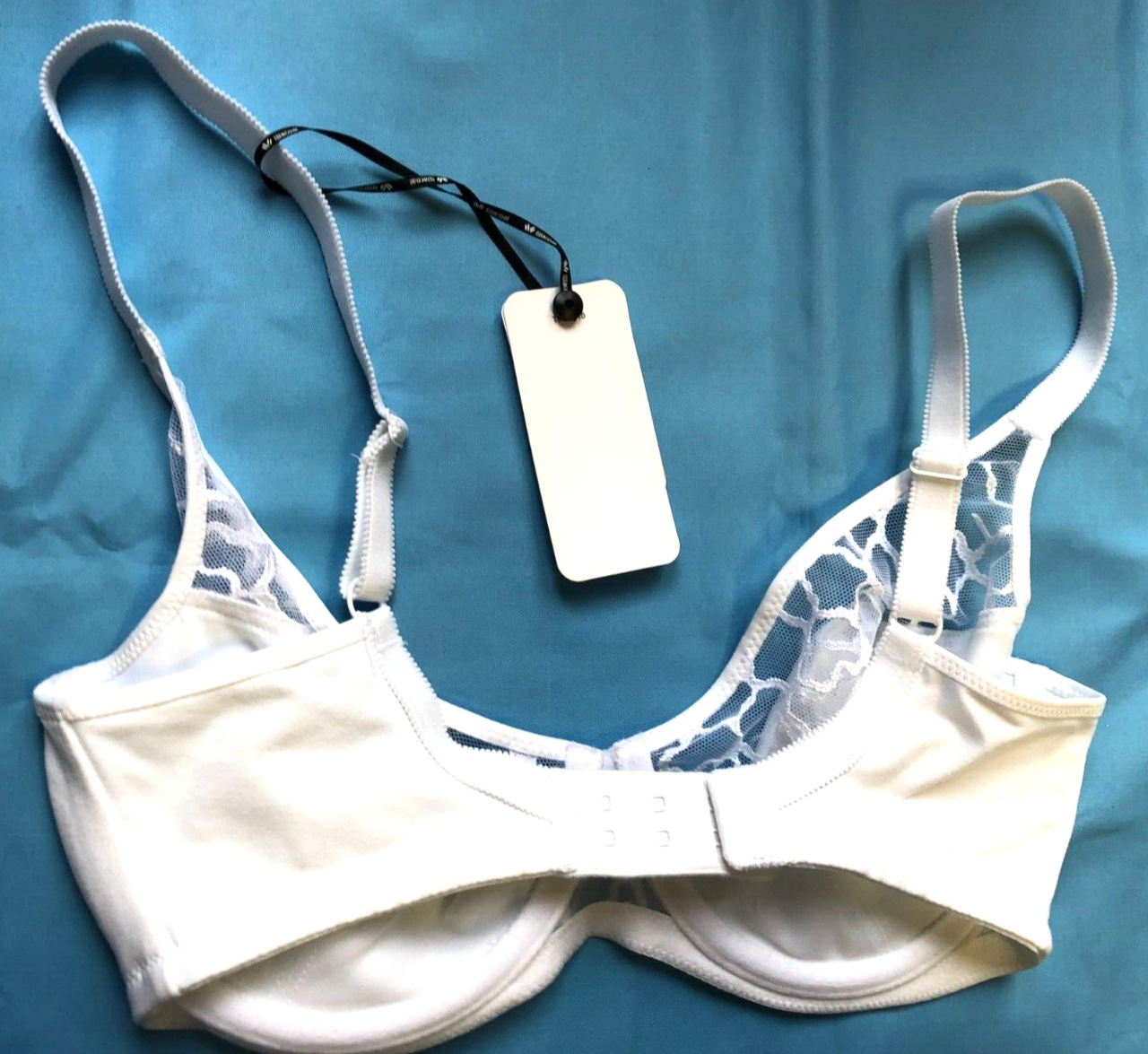 Wacoal Bra 30DD White Lisse WE145002 Underwired Non Padded New with Tags -  Against Breast Cancer