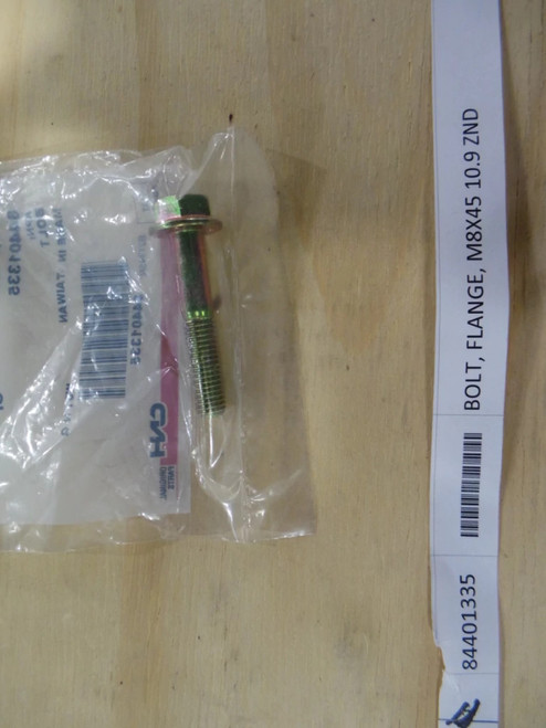 84401335 BOLT, FLANGE