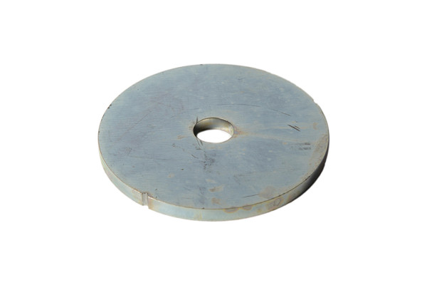 87302042 SPACER