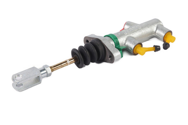 82022421 MASTER CYLINDER