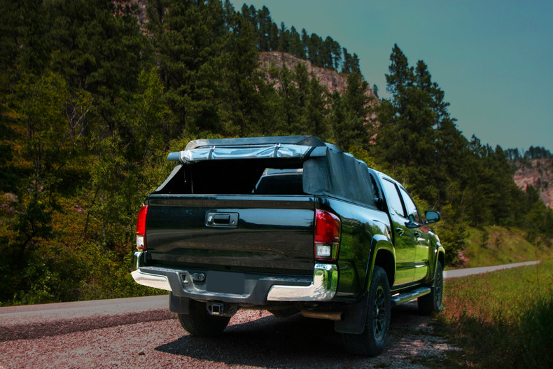 Fas-Top Soft Truck Topper vs. Hard Topper: Pros, Cons, and Real-World Use