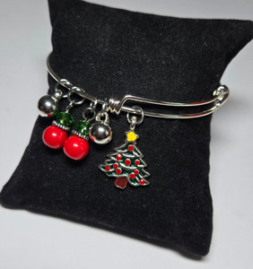 Painted Christmas Festival Tree Adjustable Bangle (BR-2991B) Painted Christmas Festival Tree Adjustable Bangle (BR-2991B)